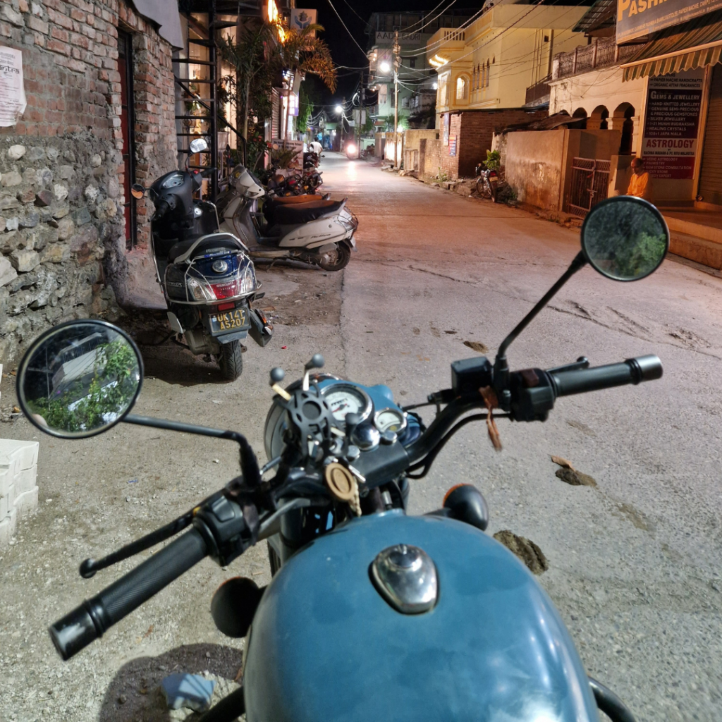 Our Royal Enfield: Lovestory on two wheels
©2024 Sabine Angel