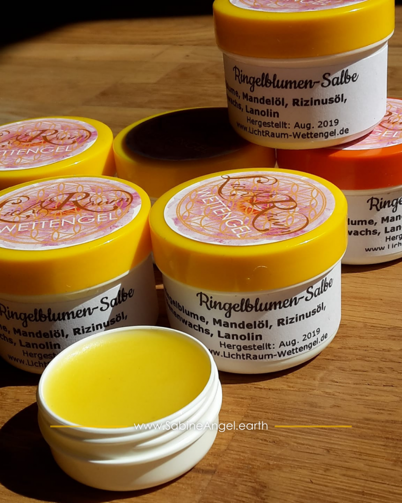 A DIY Guide for Personalized Wellness
Make Your Own Healing Salves
@Sabine Angel